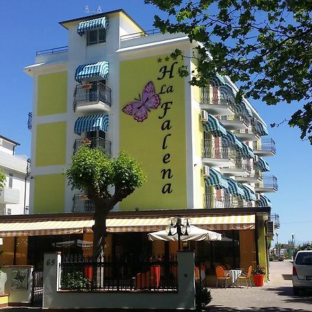 Hotel La Falena Червия Екстериор снимка